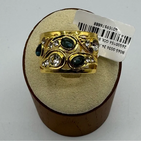 14k Blue Topaz Band - Picture 8 of 10